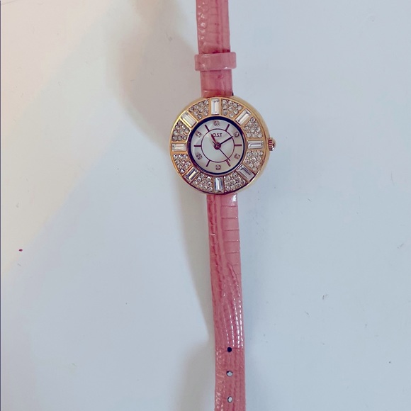 Ladies watch - Picture 3 of 4